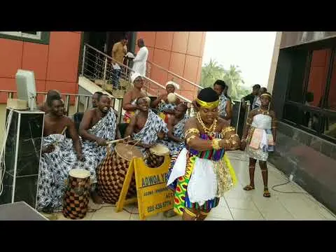 Превью видео: Adowa dance