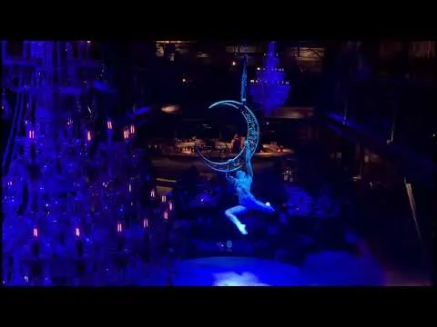 Превью видео: Aerial Moon