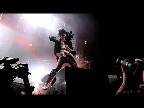 Превью видео: Air guitar